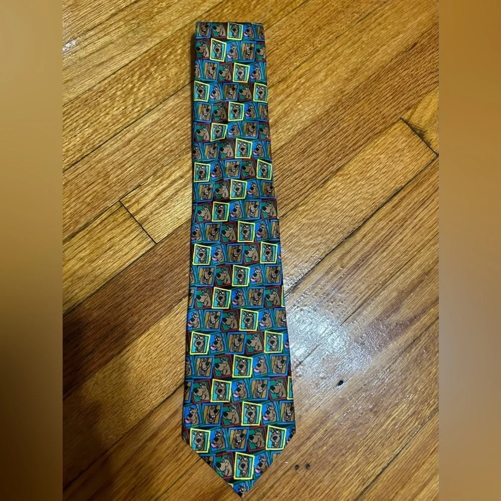 CARTOON NETWORK GREEN MULTI SCOOPY DOO MADE IN‎ KOREA SATIN NECKTIE